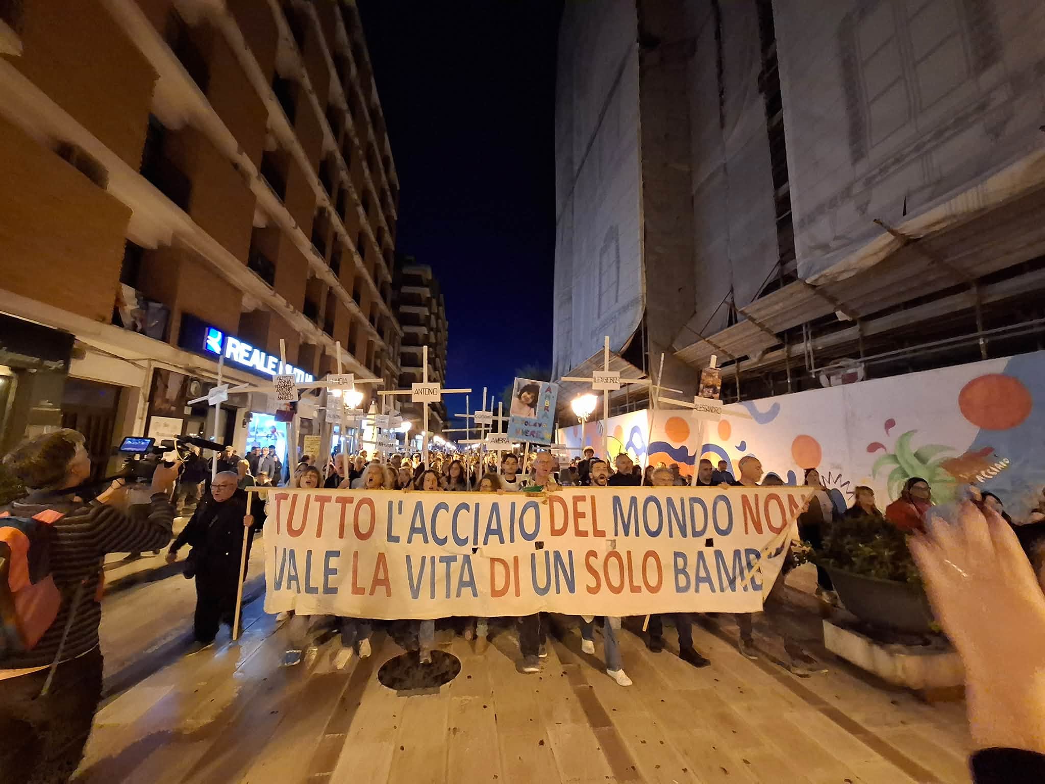17 ottobre Taranto Ilva manifestazione
